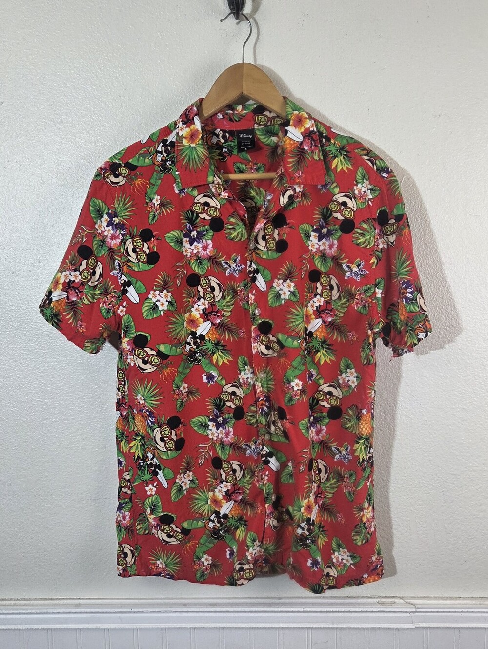 Disney Mickey Mouse Hawaiian Camp Shirt Mens L Red Tropical Aloha Rayon Blend